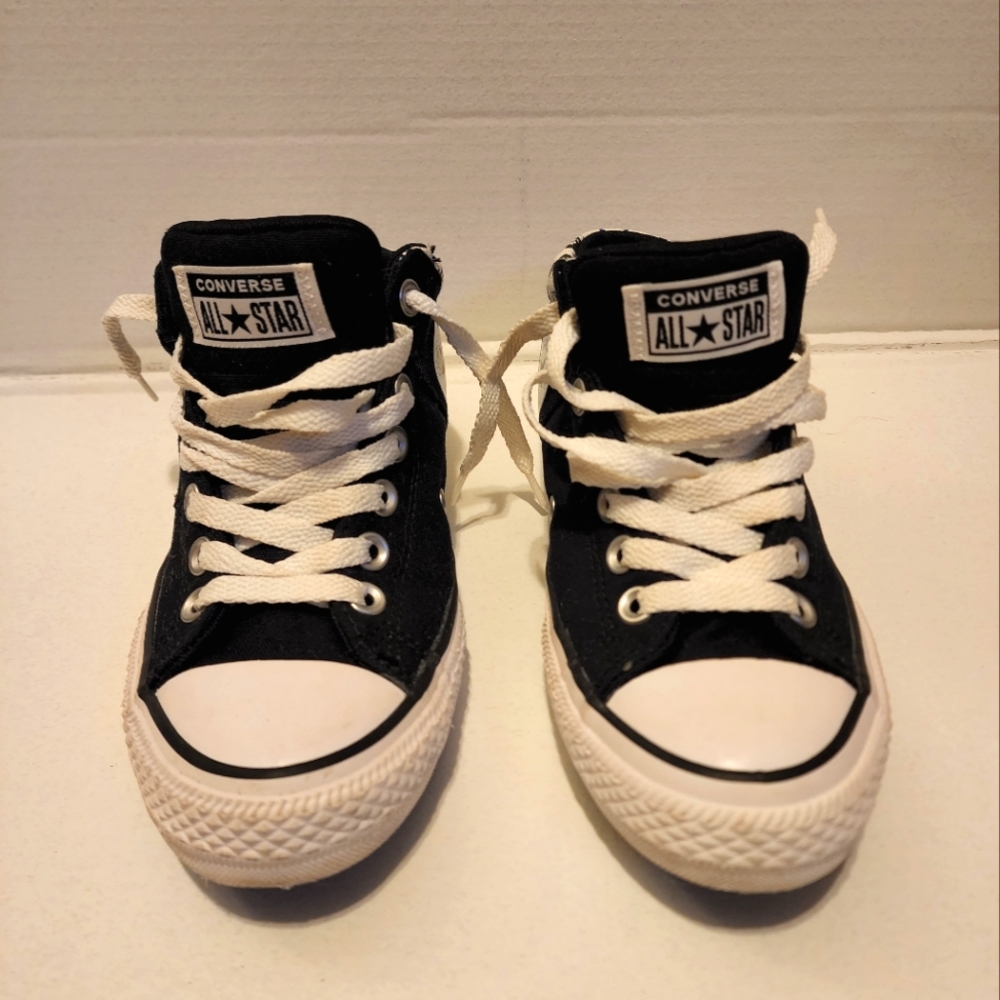 Youth Boys Chuck Taylor All Star Axel Allover Patch Sneakers
